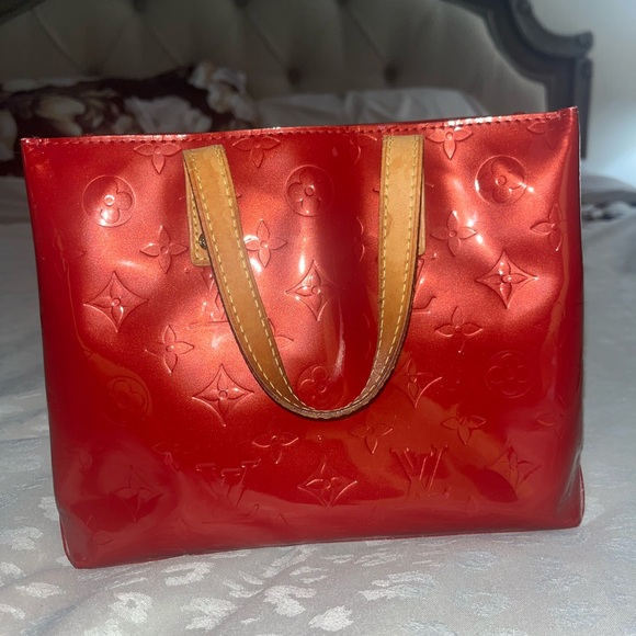 LV small hand tote . I have had for about 2 years . It’s vintage - Picture 2 of 3